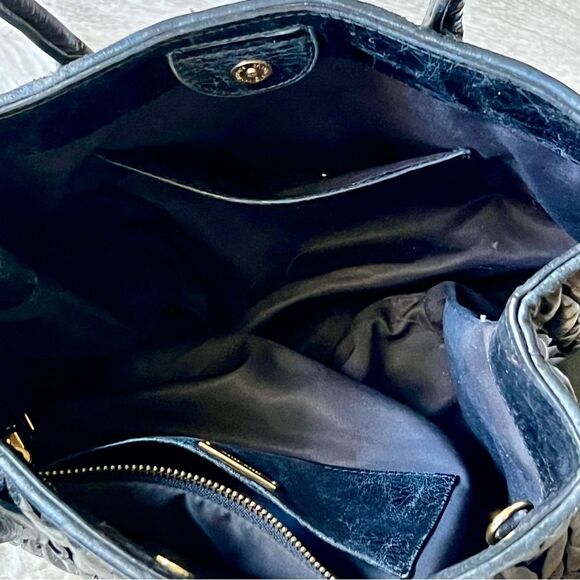 Miu Miu Matelassé Quilted Black Iconic Structured Dual Rolled Handbag Bag Tote - Picture 2 of 16